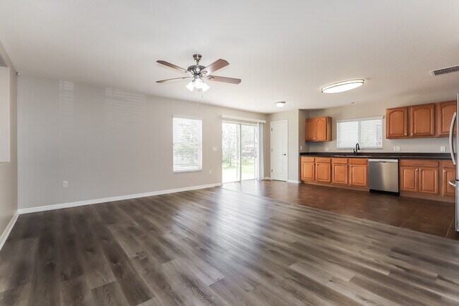 Foto del edificio - 3044 Park Ridge Ave