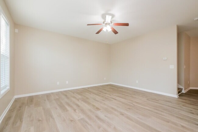 Building Photo - 1431 Persimmon Trace