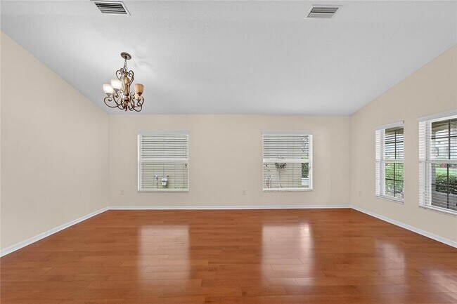 Foto del edificio - 431 Westchester Hills Ln