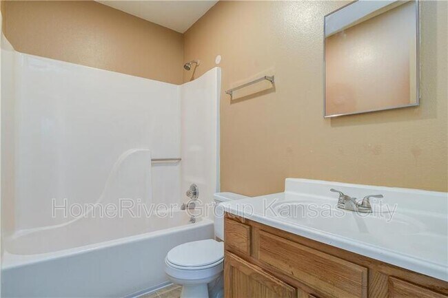 Foto del edificio - 416 E Pacific Ave