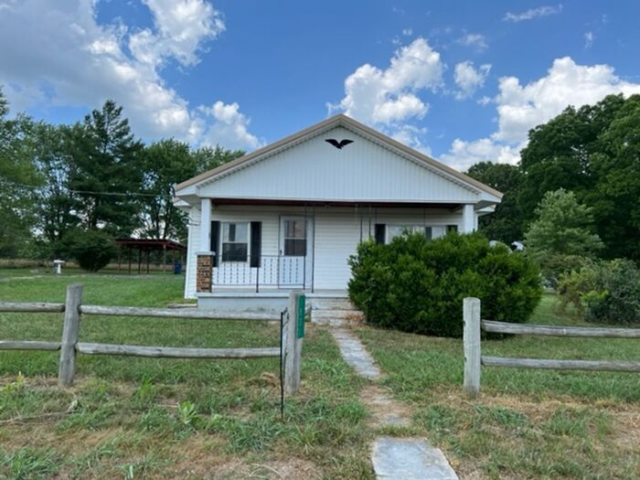 Beautiful home located in Crane!! Remodele... House Rental in Crane