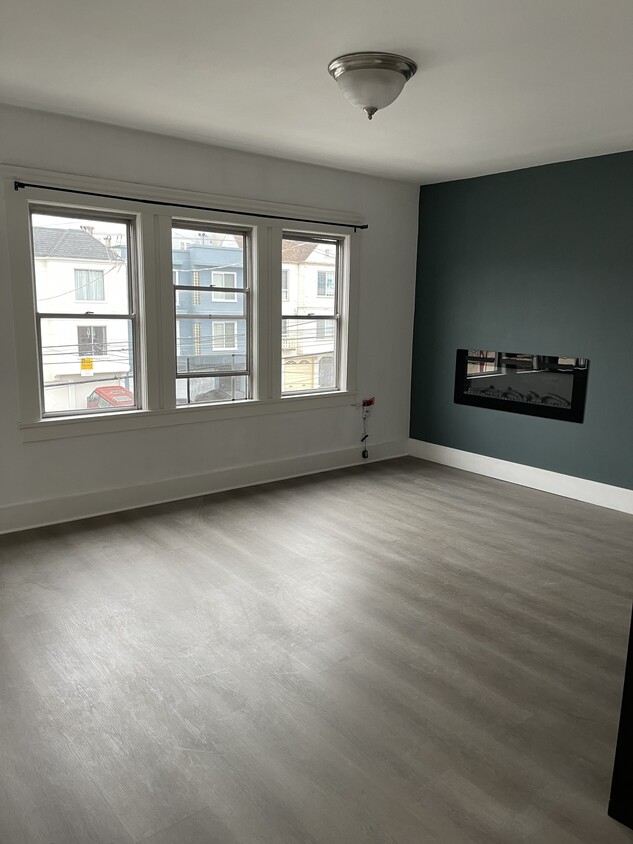 Living room - 1335 17th Ave