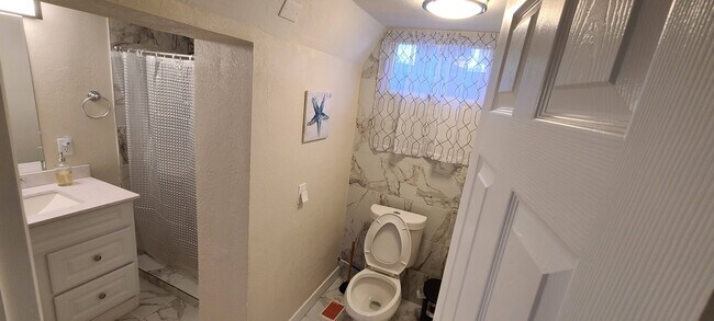 Foto del edificio - 2528 14th Avenue Ct