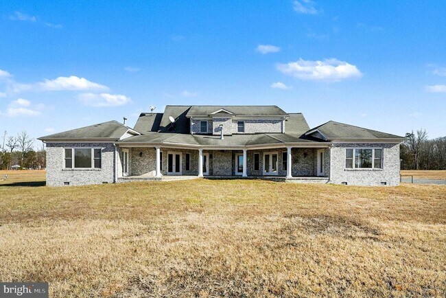 Foto del edificio - 24072 Zachary Taylor Hwy