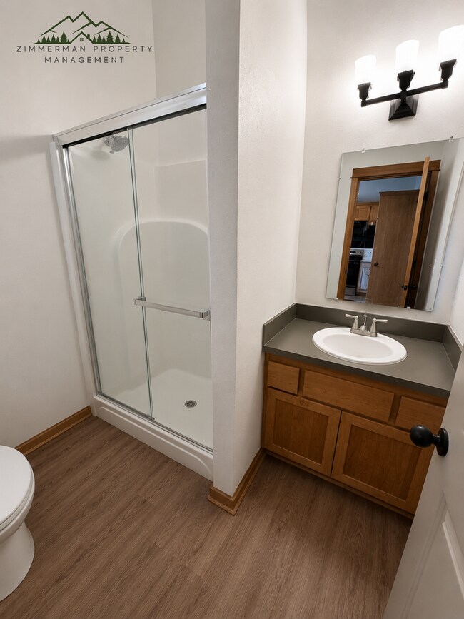 Foto del edificio - 2 bedroom 1 bathroom townhouse