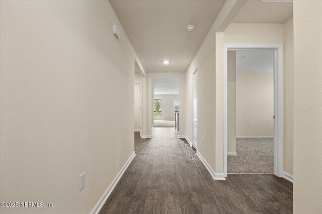 Building Photo - 158 Albacete Rd