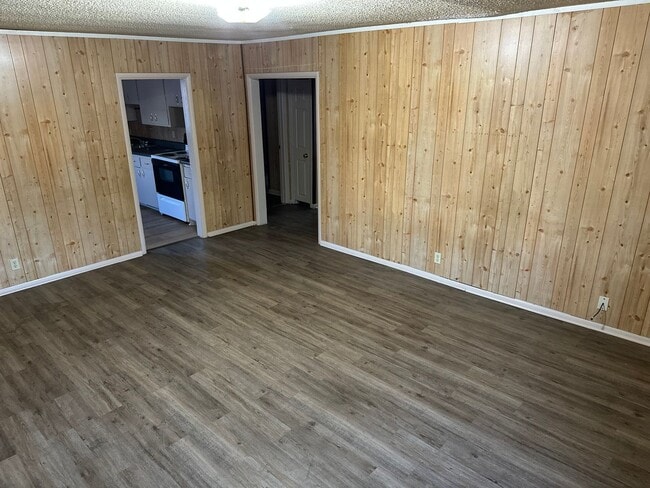 Photo - Available Now! 3-Bed, 1-Bath Home in Central Springdale!