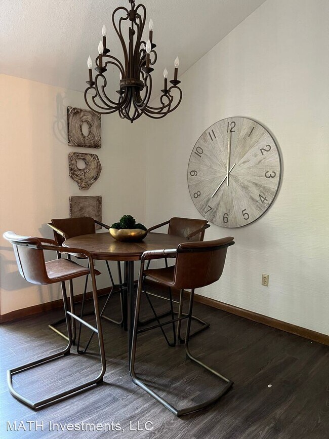 Foto del edificio - 2 br, 2 bath House - 2719 B Greenbriar Dr.
