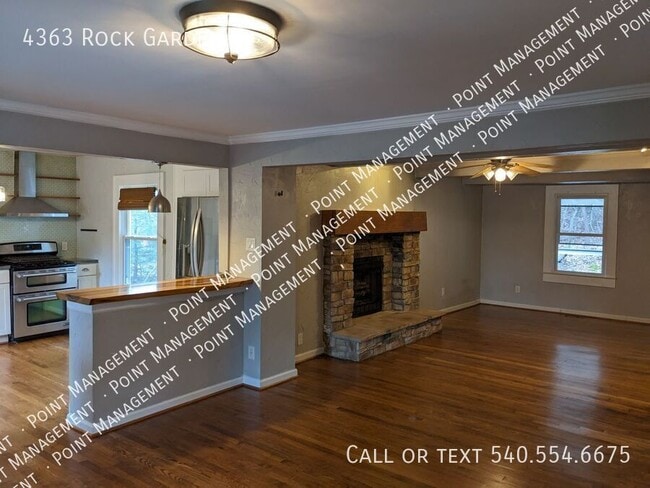 Foto del edificio - 4363 Rock Garden Ln