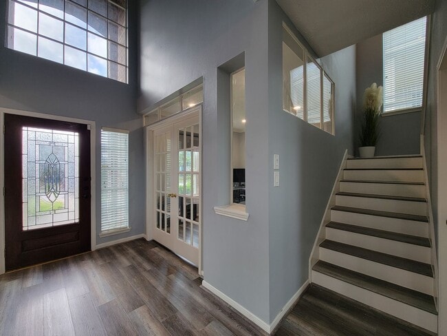 Building Photo - The perfect place to come home to! This be...