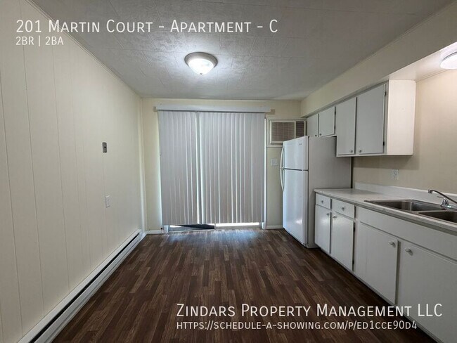 Building Photo - 201 Martin Ct