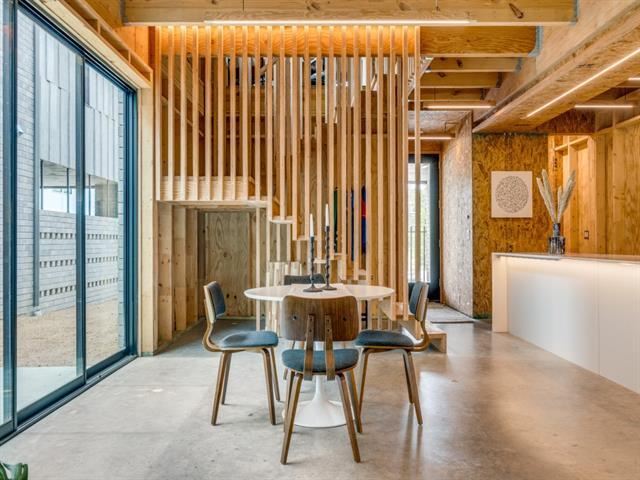 Foto del edificio - 905 Blackland Ct