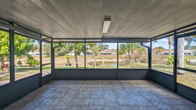 Building Photo - Available Immediately!