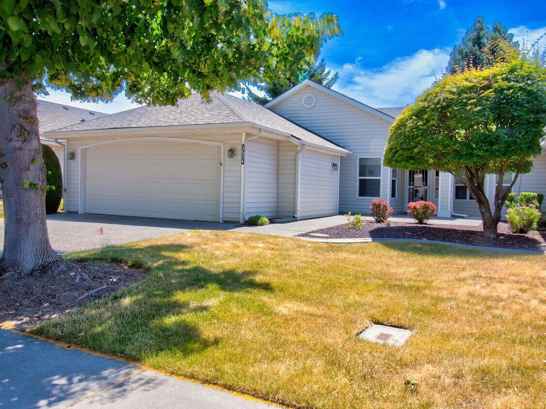 3534 S Huntington Loop, Kennewick, WA 99337 House Rental in Kennewick