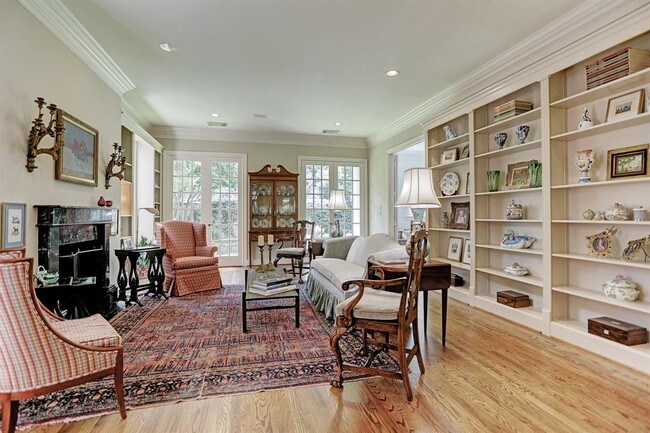 Foto del edificio - 5826 Tanglewood Park St