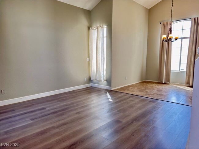 Building Photo - 1635 White Dr