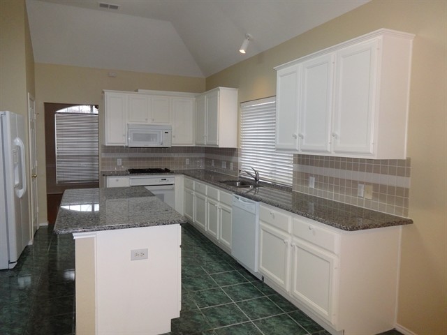 Building Photo - 4717 Magna Carta