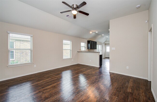 Building Photo - 1418 Spencer Glen Ln