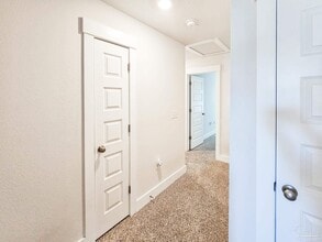 Building Photo - 1463 Iroquois Ct
