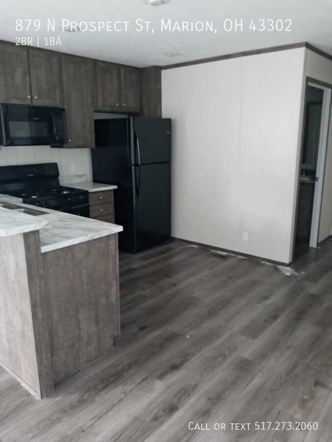 Foto del edificio - 879 N Prospect St