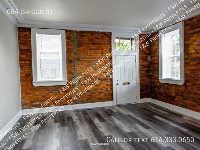 Foto del edificio - 684 Briggs St