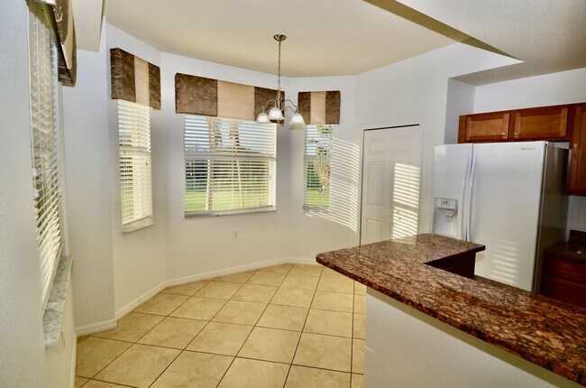 Foto del edificio - 2 bed 2 bath condo on the golf course in R...