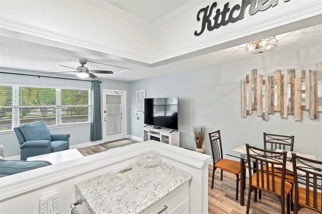 Building Photo - 2015 Durham A