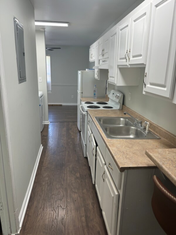 Building Photo - 735 Colleton St