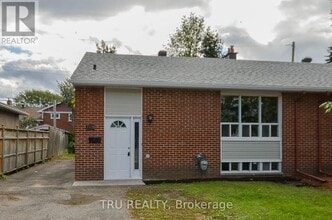 Building Photo - 2428 Iris St.