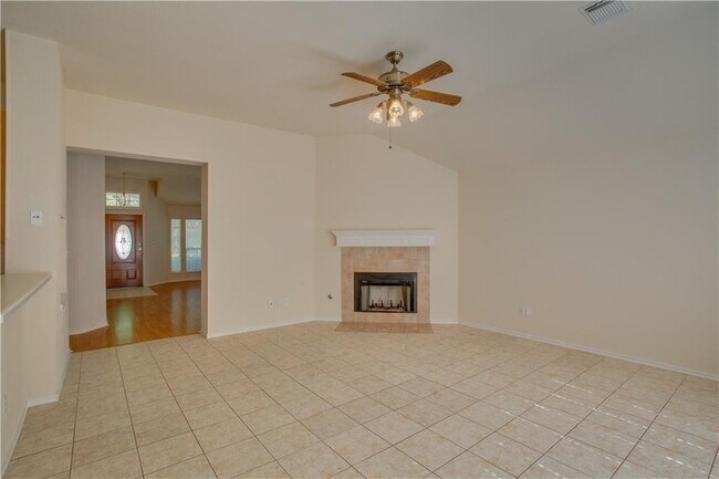 Foto del edificio - 4439 Hunters Lodge Dr
