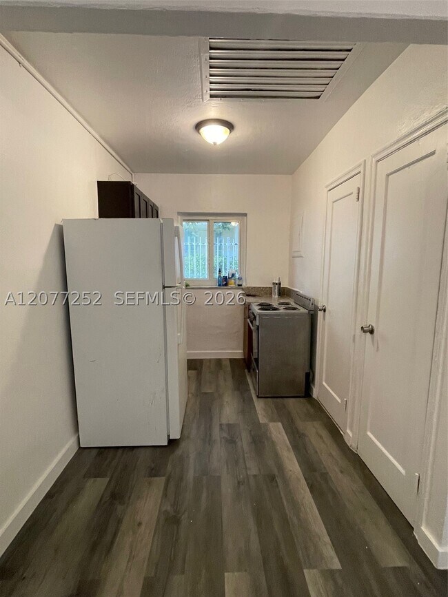 Foto del edificio - 430 SW 6th St