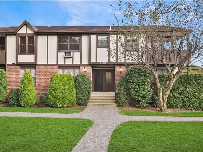 Foto del edificio - 328 Sierra Vista Ln