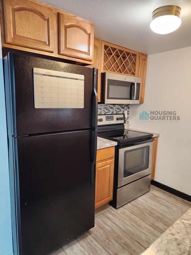 Foto del edificio - 2107 N Houk Rd