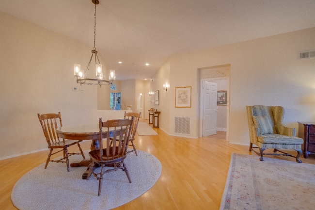 Photo - 6055 Caddington Row House