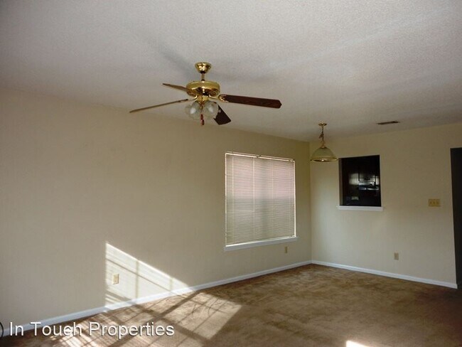 Building Photo - 2 br, 2.5 bath House - 355 Brookfield Road