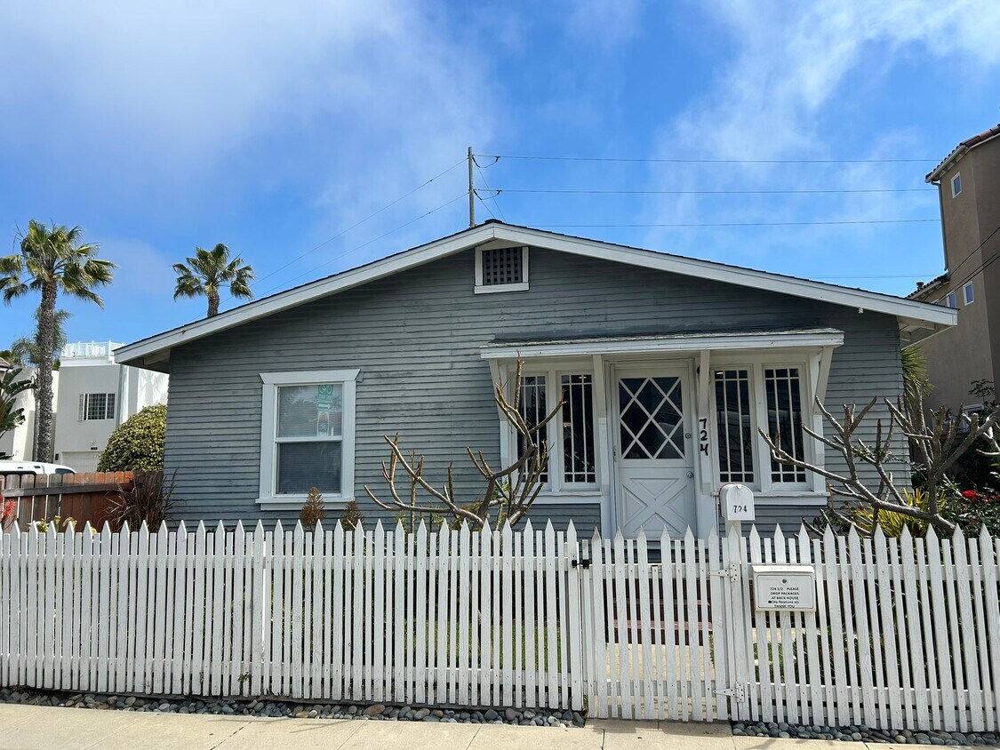 Foto principal - 724 N Cleveland St