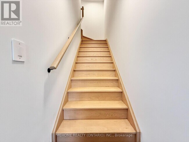 Photo du bâtiment - 3423-3423 Sheppard Ave E