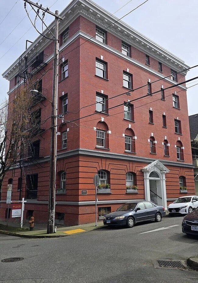 Foto del edificio - 118 NW King Ave