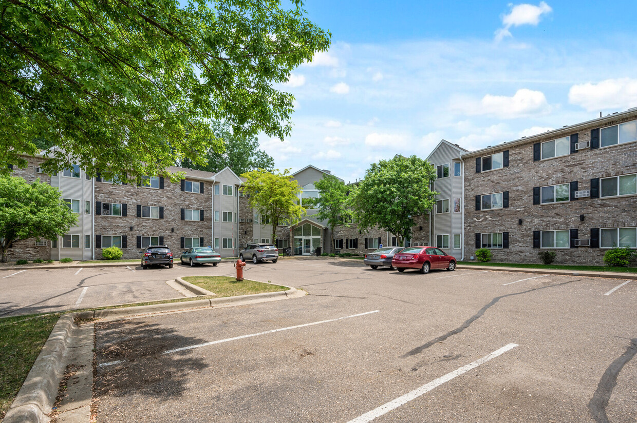 Creekside Apartments Minneapolis