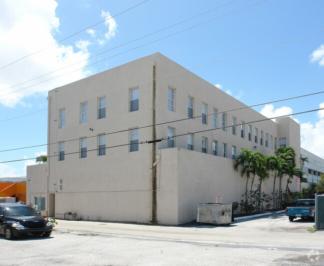 2716 S Dixie Hwy West Palm Beach Fl 33405 Apartments Building Photo 2716 S Dixie Hwy