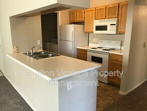 Building Photo - 5401 E Van Buren St