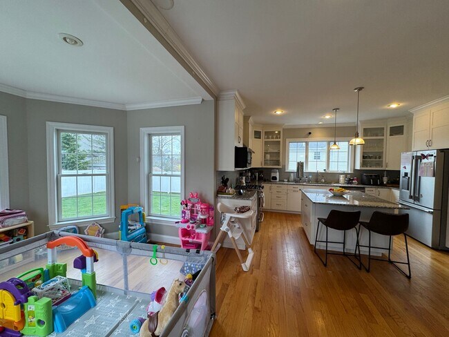 Foto del edificio - Waltham 3 bed 2.5 Bath