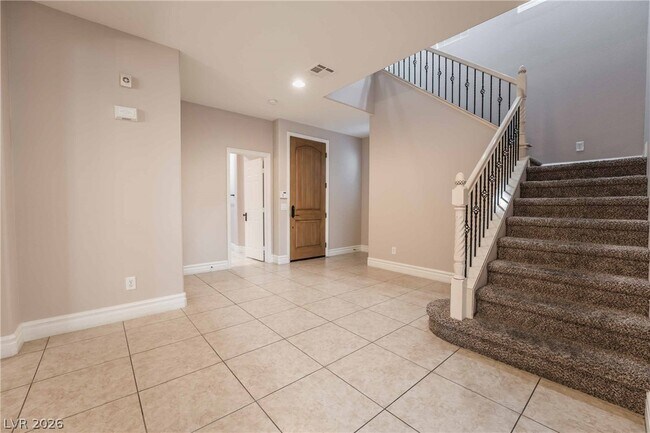 Building Photo - 220 Via Mezza Luna Ct