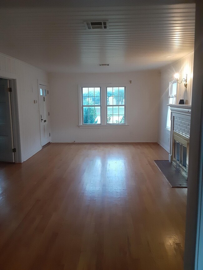 Foto del edificio - 2305 NW 28th St