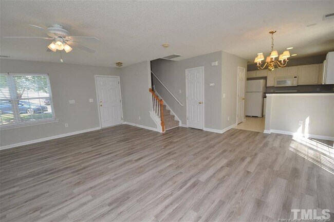 Foto del edificio - 5909 Rivercliff Ct