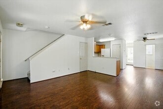 Building Photo - 508 Crater Lake Dr