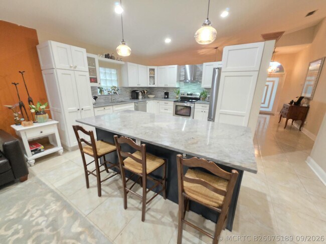 Foto del edificio - 7172 Catalina Way