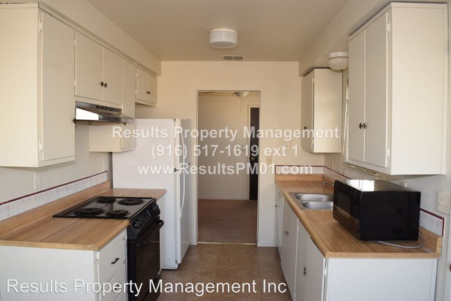 Building Photo - 3 br, 1 bath House - 4235 Bollenbacher Ave