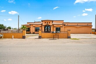 Building Photo - 248 S Moon Rd