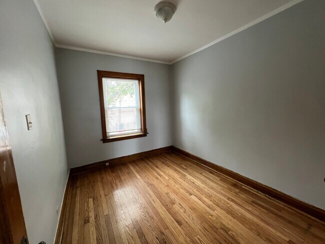 Building Photo - 3078 N Elston Ave